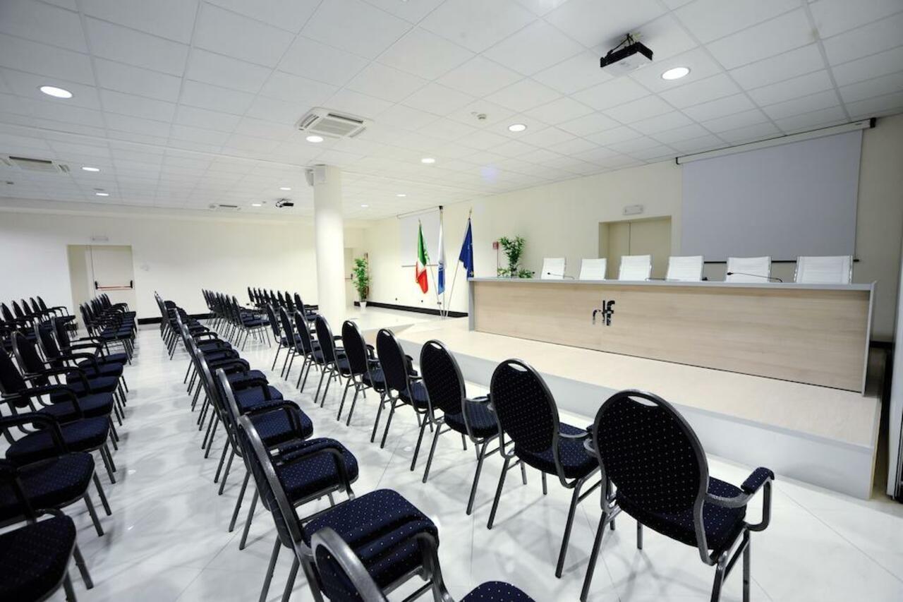 Hotel Fiera Di Brescia Esterno foto