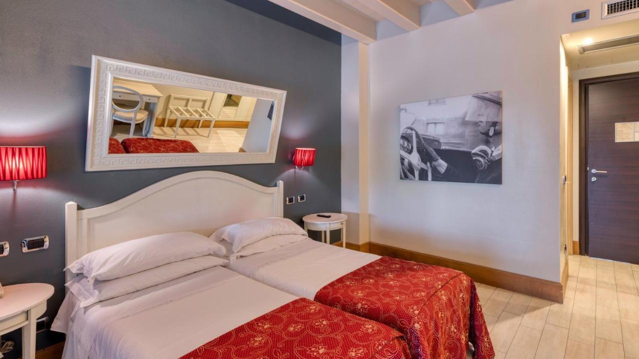 Hotel Fiera Di Brescia Esterno foto